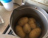 Foto del paso 1 de la receta: Pambazos de papas con chorizo