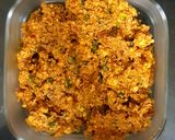 A picture of step 2 of Paneer bhurji.