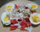 Foto langkah ke 4 dari resep Salad Tomat Telur untuk diet (W#51).
