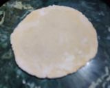 A picture of step 4 of Aloo paneer ke parathe.