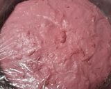 Foto langkah ke 3 dari resep Donat Pinky Kulit Buah Naga.