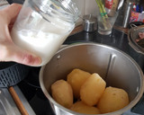 Foto del paso 4 de la receta: Chipirones con curry y puré de patata