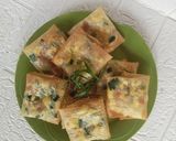 Foto langkah ke 7 dari resep Martabak Telur Mini.
