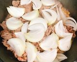 Hình bước làm 3 của món Bò Xào Hành Tây