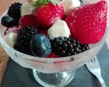 Foto del paso 6 de la receta: Helado de panna cotta con frutas de verano
