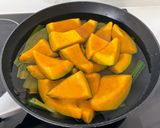 A picture of step 1 of Pumpkin In Syrup (Thai Dessert).