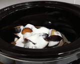Foto del paso 2 de la receta: Mermelada de ciruelas negras en Crockpot