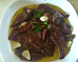 Foto del paso 1 de la receta Hígado de cabrito con alcachofas y champiñones