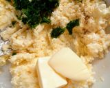 Sörkorcsolya sajttal töltve recept fázis 3 fotója