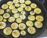 Foto del paso 1 de la receta: Pastel de zucchinis y soja
