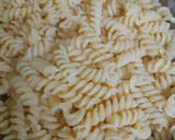 Foto del paso 1 de la receta: Fideo en salsa blanca gratinada