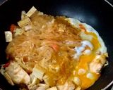 รูปขั้นตอนการทำที่ 5 ของ ผัดไทยไก่