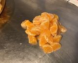 Une image de l'étape 3 de Salade de fruits d'hiver aux amandes.