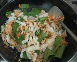 Foto langkah ke 2 dari resep Kwetiau Goreng Bumbu Jawa.