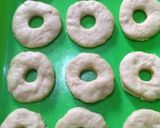 Foto langkah ke 4 dari resep Donat empuk anti gagal.