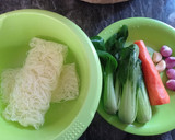 Foto langkah ke 1 dari resep Bihun Goreng Sayuran.