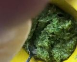 Foto del paso 8 de la receta: Pesto de albahaca y piñones, en el mortero