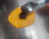 Foto langkah ke 8 dari resep Pumpkin Bread Filled with Chocolate Jam.