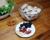 《影音食譜》黑蒜頭養生雞湯的食譜步驟1照片