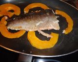 Foto del paso 7 de la receta: Filete de salmón a la plancha con calabaza