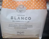 Foto del paso 12 de la receta: 179. Coca de San Juan de hojaldre, crema y piñones