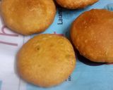 A picture of step 12 of Besan kachori.