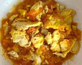 A picture of step 4 of 💚 Scrambled Eggs with Tomatoes.