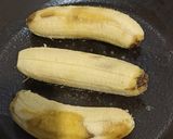 Foto langkah ke 2 dari resep Choco Banana Roll.