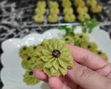Foto langkah ke 6 dari resep Matcha Butter Cookies.