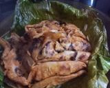 A picture of step 6 of Kerala special kizhi poratta.