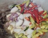 Foto langkah ke 2 dari resep Jangan Ndeso Lombok (Sayur Tempe dan Cabai).
