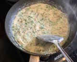 Foto langkah ke 3 dari resep Creamy Spinach Mushroom Pasta, Tuna Steak with Hollandaise Sauce.