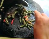 चटपटी फ्राइड मिर्च (chatpati fried mirch recipe in Hindi) रेसिपी चरण 3 फोटो