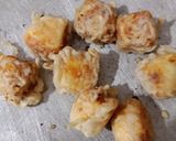 A picture of step 3 of Schezwan paneer crispy.