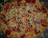 Foto langkah ke 3 dari resep Pizza sederhana.