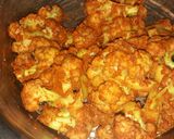 A picture of step 3 of Cauliflower chilli.