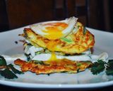 Foto del paso 4 de la receta: Buñuelos  de calabacín (zucchini fritters)