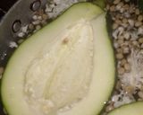 Foto del paso 1 de la receta: Mamón en almíbar!!