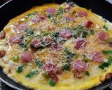 Foto langkah ke 4 dari resep Pizza Telur Dadar.
