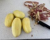 Foto del paso 2 de la receta: Papas con callampas de pino