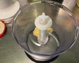 Une image de l'étape 2 de Sauce salade à la moutarde, persil et citron.