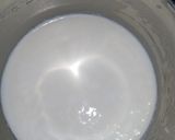 A picture of step 2 of Mint onion raita.
