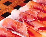 Hình bước làm 1 của món Charcuterie Board - Mâm Đồ Nguội Với Jambon, Phô Mai Và Pa Tê Caillette