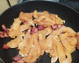 Foto del paso 4 de la receta: Pollo poblano al tocino