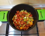 Foto del paso 3 de la receta: Patatas guisadas con chorizo