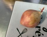 Une image de l'étape 1 de Nouilles aux crevettes et champignons au gingembre et curry.