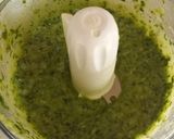 A picture of step 4 of Pasta with pesto Genovese.