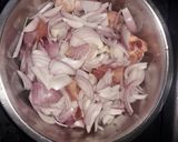 A picture of step 1 of Potato fried chicken curry.