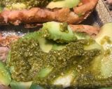 Foto del paso 3 de la receta: Tostas con jamón serrano y aguacate