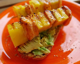 Foto del paso 8 de la receta: Brocheta de salmón y piña con aguacate